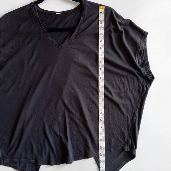 Lululemon Devout Short Sleeve Tee Split Back Tee Black - Picture 5 of 9